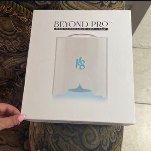 Kiara Sky Beyond Pro LED Lamp